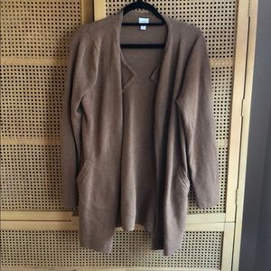 Simple brown J Crew sweater, no damage!